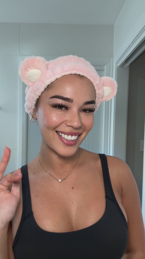 <p>join @nicfayewalker during her morning skin routine</p>